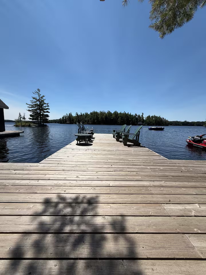 Muskoka Moonrise Cottage photo 3