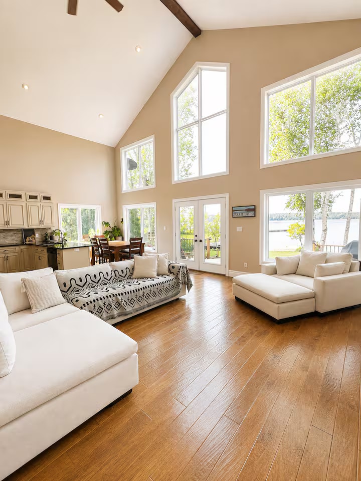 The Lakehouse — Lake Cecebe